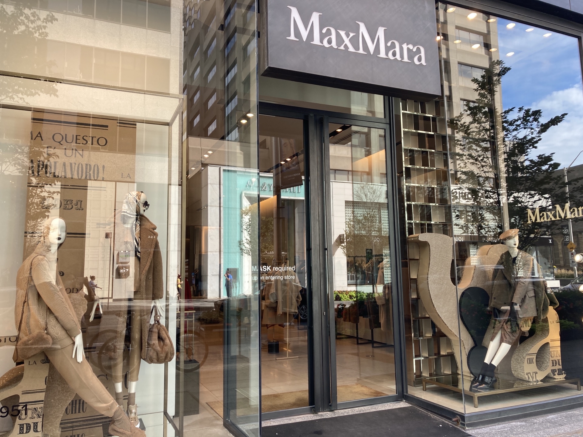 Max Mara : guide touristique - incontournables à Toronto - Max Mara :  activités à proximité - Trip.com