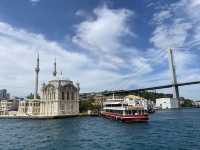 The iconic Mosque by the strait
