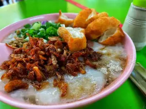 源賓咖啡店