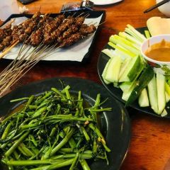 Love Love Hot Bar&Grill User Photo