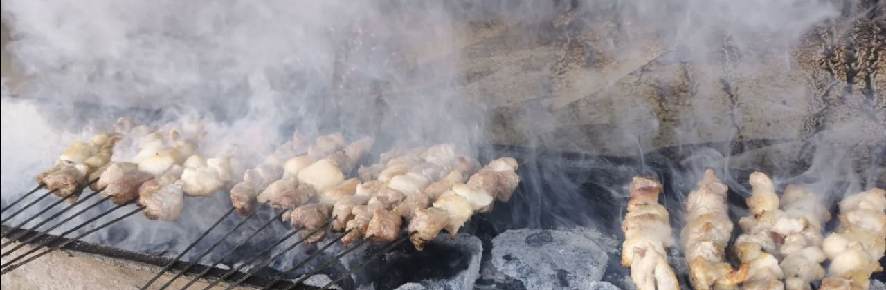 春旺特色土火锅烤肉