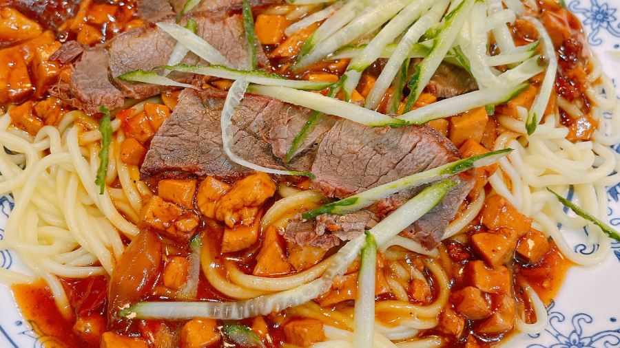 五味香·驴肉黄面·胡杨焖饼·烧烤(敦煌店)