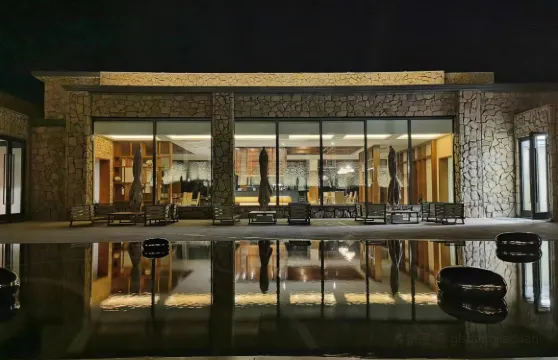 温泉水雲杉野奢酒店·餐廳