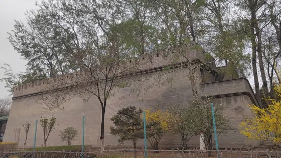 中山公園-古城牆