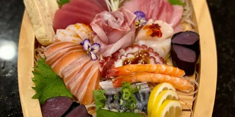 MaKi Sushi Bar & Bistro