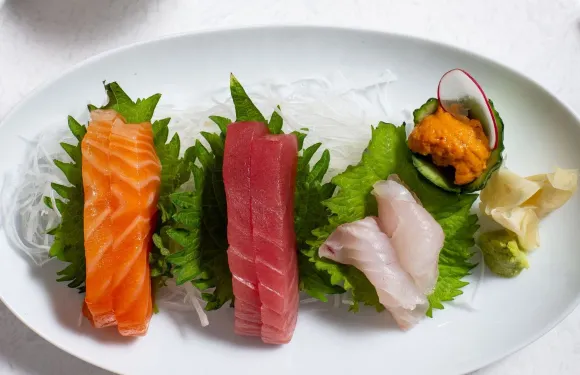 Mukashi Sushi Bar