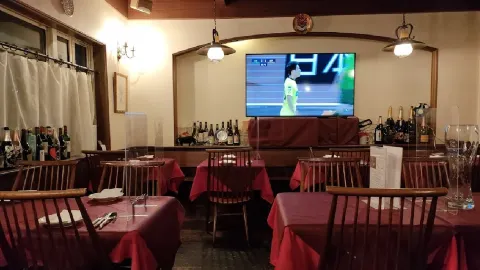 La Picada de tres in Urayasu