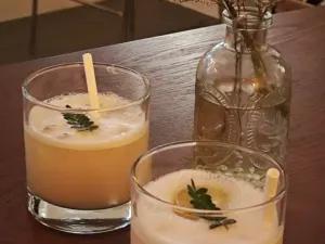 还有三杯小酒馆(荷塘嘉苑店)