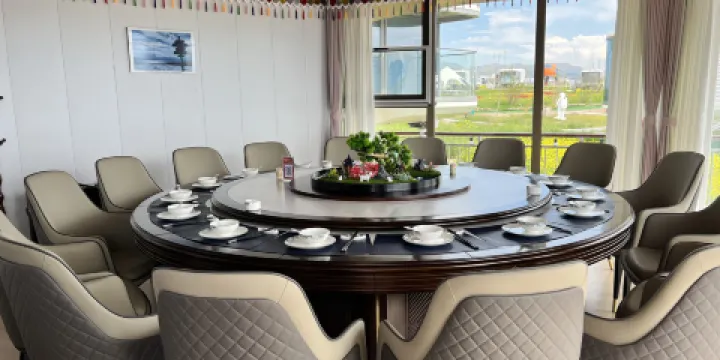 青海湖同寶山青少年國防教育體驗基地·餐廳