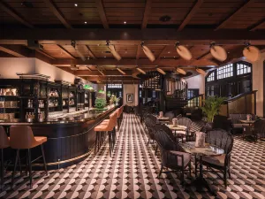 LONG BAR