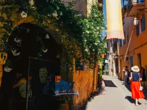 Lourmarin Market