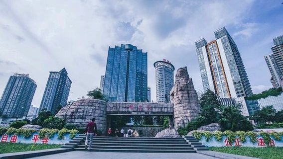 Guanyinqiao Pedestrian Street