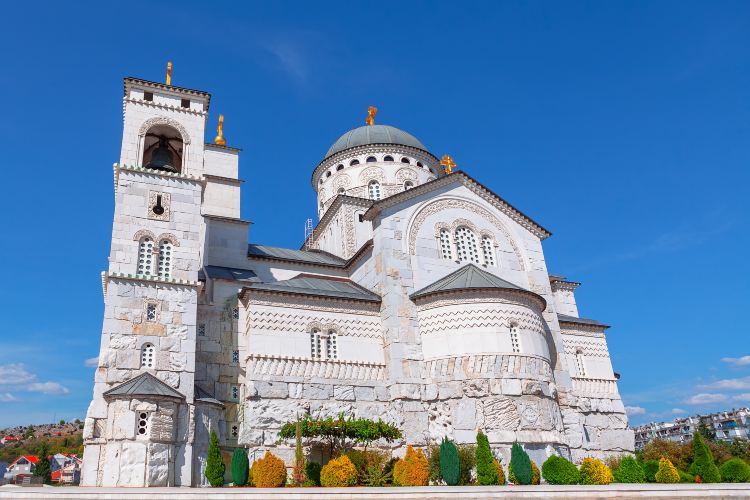Compare 5 airports near Podgorica