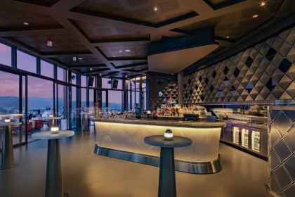 Vertigo Restaurant & Bar