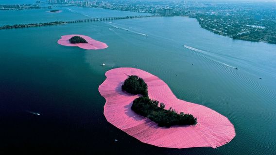 Christo and Jeanne-Claude Surrounded Islands Documentation Show
