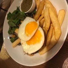 Szimpla Gastro Bar User Photo