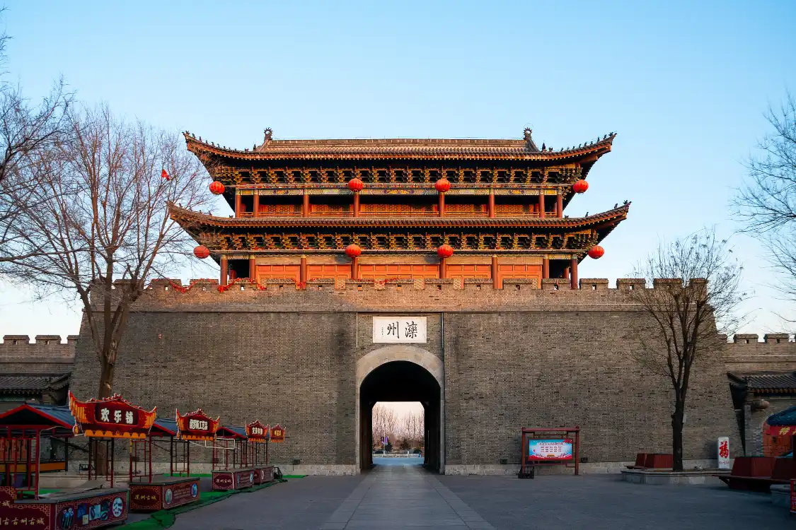 Hotels near Ancient City-Luanzhou