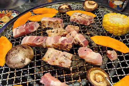 Aunt Thirteen's Authentic Roast Meat (Yingji Road Branch)
