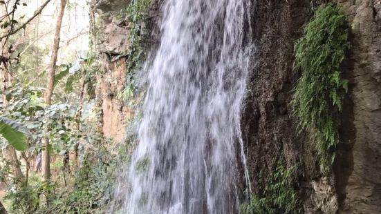 旅遊去到貴州，這一站來到了安順的黃果樹景區，這裏很大，分了三