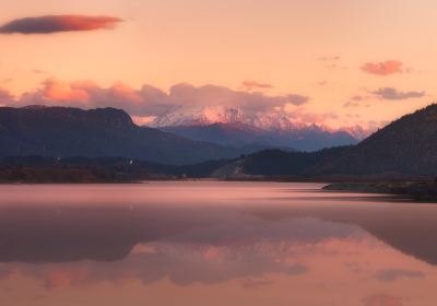 Xiandao Lake Scenic Area