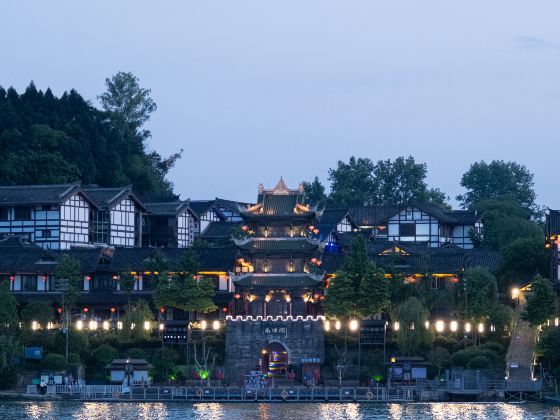 Lianfeng Pavilion at Nanjin Pass