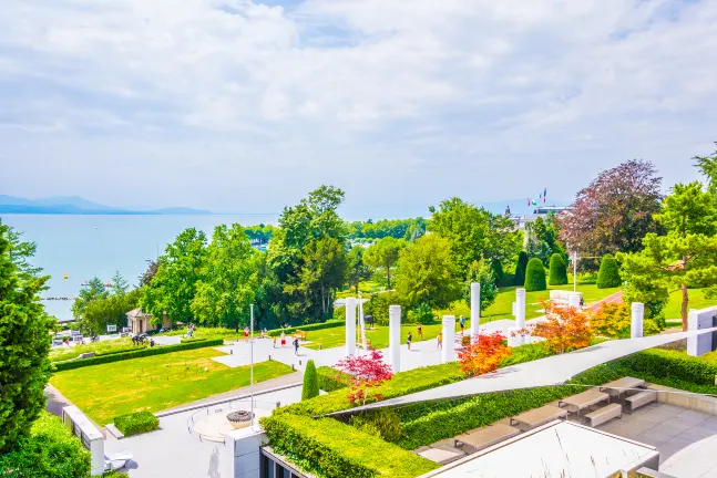Hotels in Lausanne With Swimming Pools