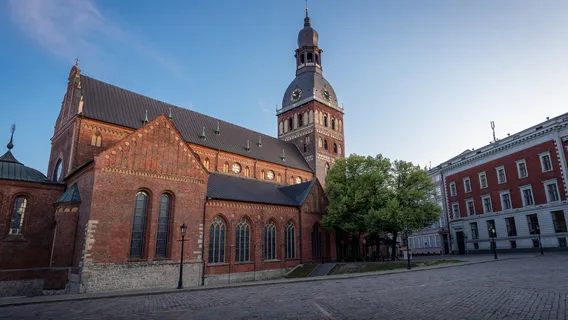 Домская площадь