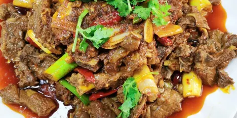 馬哈哈特色黃燜羊肉