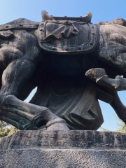 岳飛銅雕