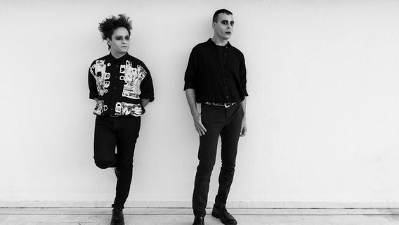 West Palm Beach | She Past Away Concert