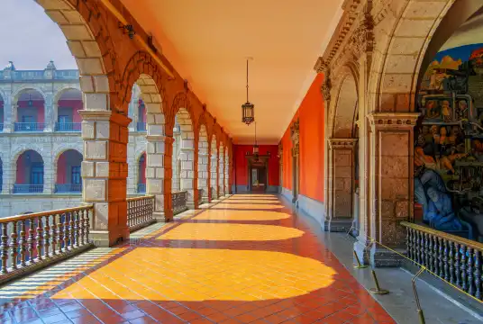 Hoteles cerca de Palacio Nacional