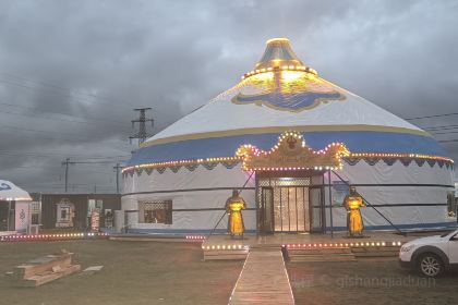诈马宴草原宫廷民宿·乌兰哈火山群诈马宴