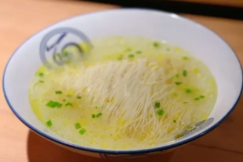 XIN WAN XIN