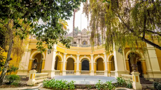 サンタ・ルシアの丘周辺のホテル