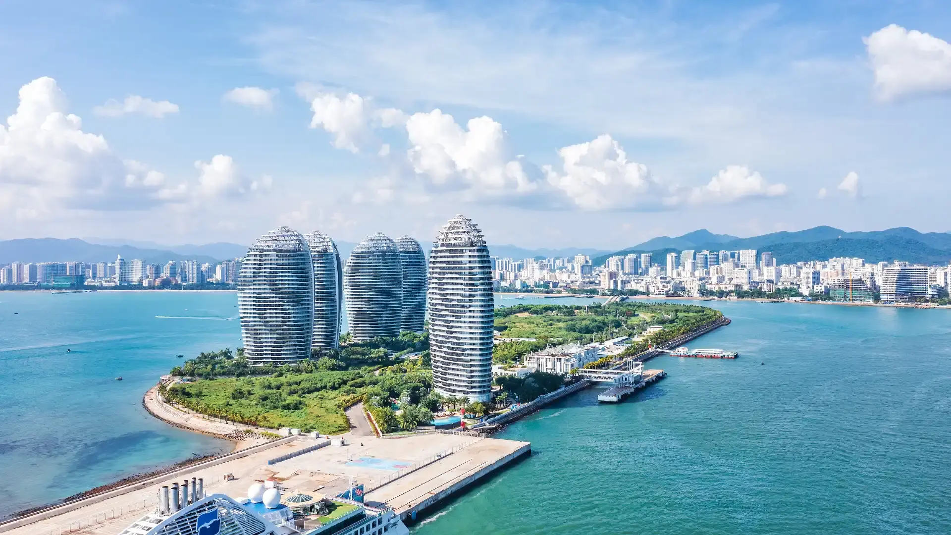 Hotels near Sanya Bay