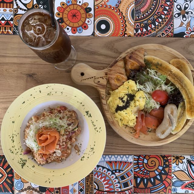 民族風裝潢嘅太子Cafe