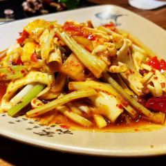 肖四女乐山跷脚牛肉(黄陂南路店) User Photo