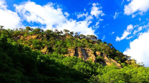 Houshi (Monkey Rock) National Forest Park