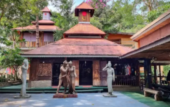 หอศิลป์ริมน่าน