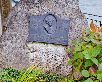 Mark Twain Monument