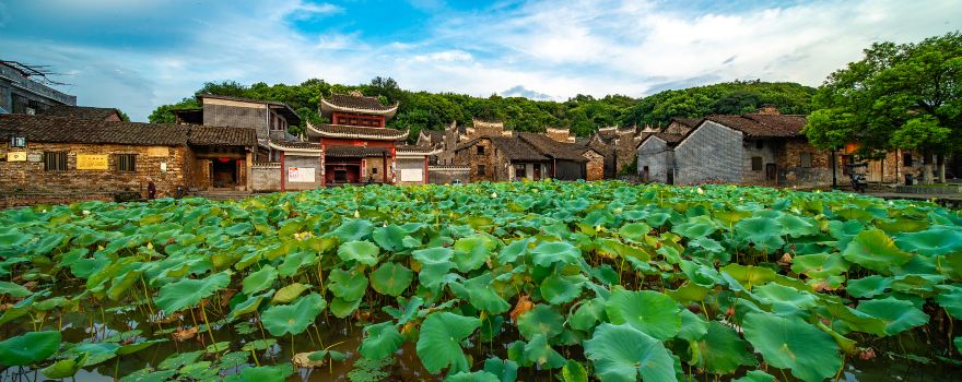 板樑古村