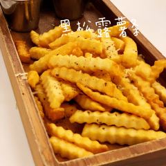 BRIGHT 919 (Xizang Bei Lu) User Photo