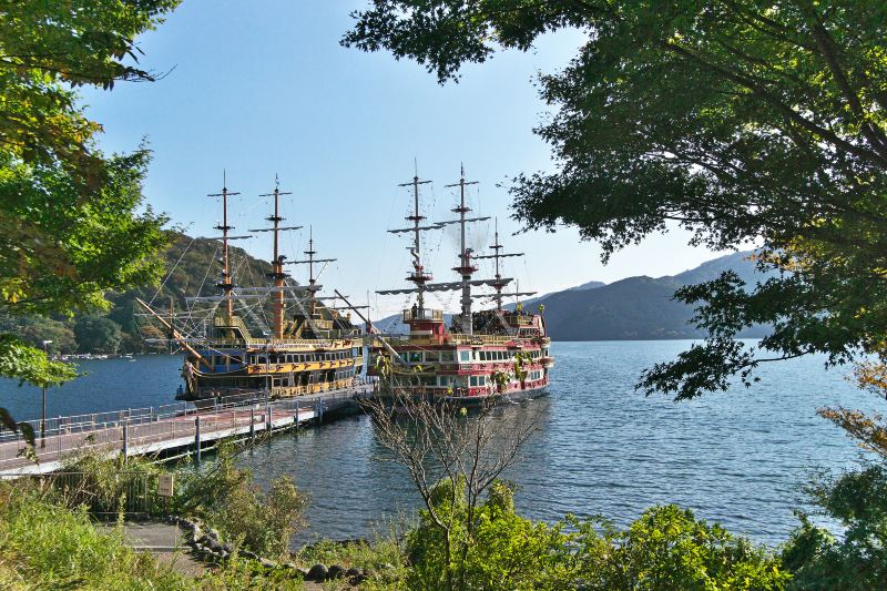 Lake Ashi cruise pier