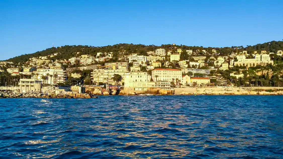 Hotels near Paradise Beach