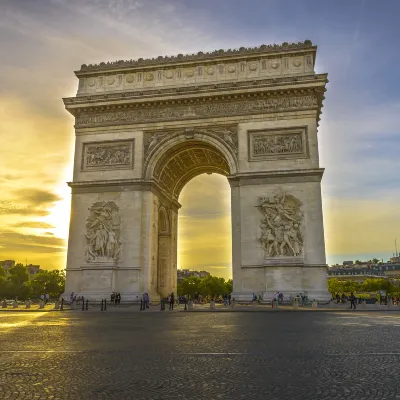 Отели рядом со станцией Gare De Puteaux