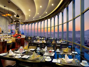 enlux Jinan Silver Plaza Hotel· Silver Top Revolving Restaurant
