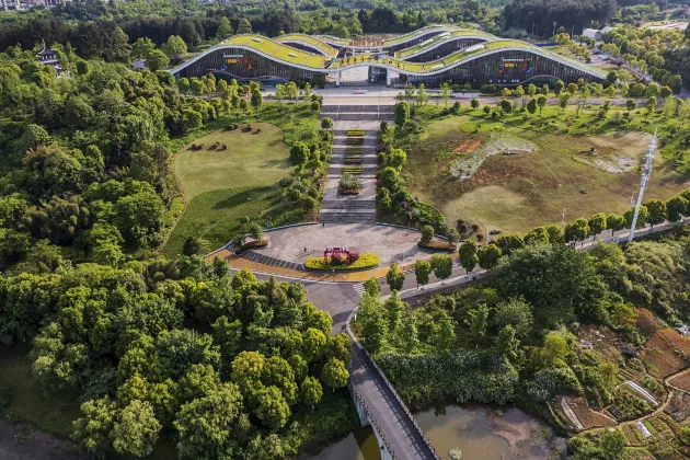 James Joyce Coffetel (Zunyi Bozhou Nanbai)