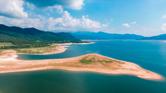 大廣壩水庫旅遊區