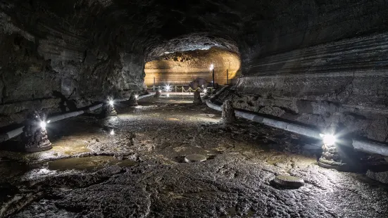 Manjanggul Cave