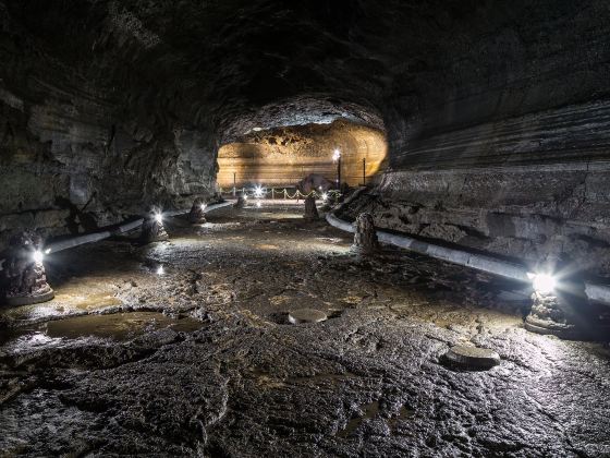 Manjanggul Cave